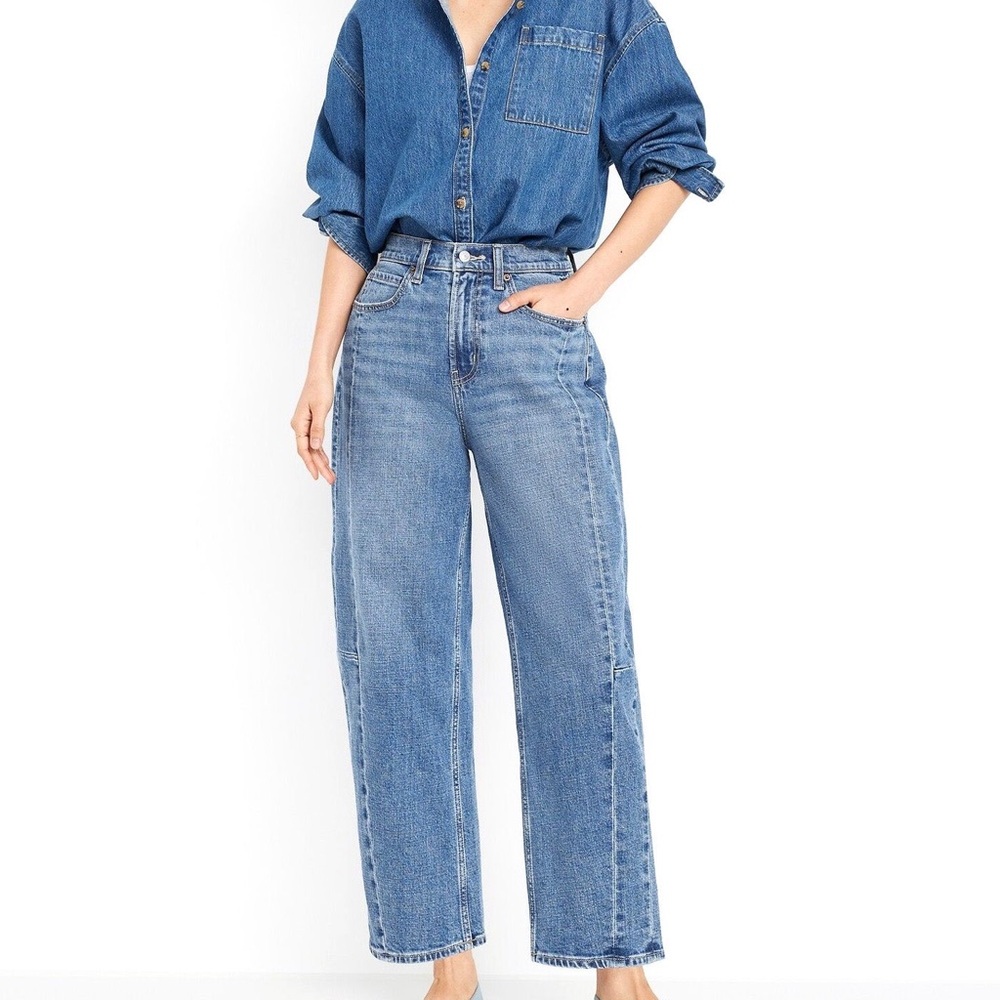 Old Navy Barrel Baggy Jeans